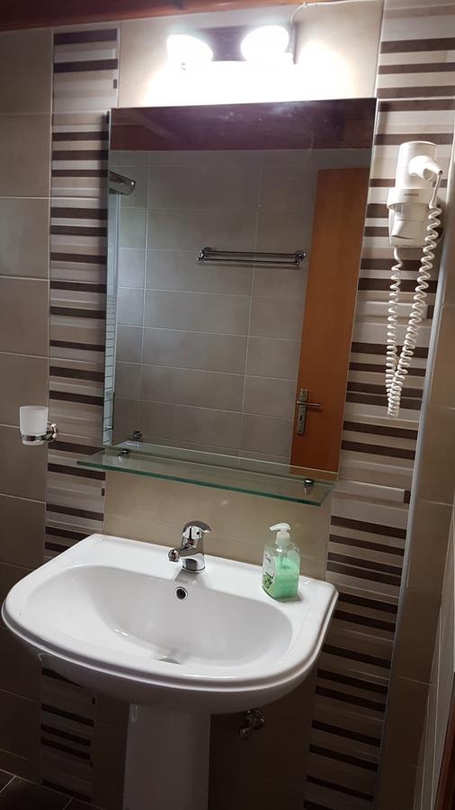 Annas Villa Keri Exteriér fotografie